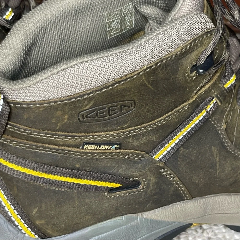 Keen targhee boots